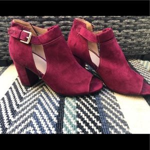 Brand new purple open toe booties!